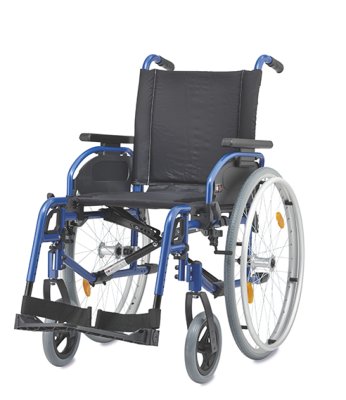 Leichtgewichtrollstuhl Pyro start plus+ Duo-Armlehne,PU>>>>Farbe: silber SB 40 cm Leichtgewichtrollstuhl Pyro start plus+ Duo-Armlehne,PU>>>>Farbe: blau-metallic SB 46 cm