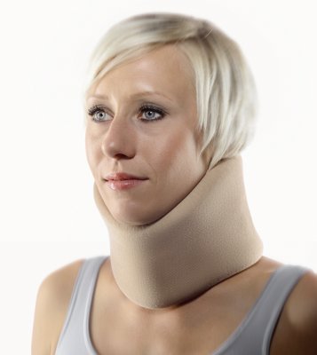 Bort Cervicalstütze StabiloNec mit Verstärkungsspange, beige>>>>Ausf.: Höhe 9 cm Gr. L